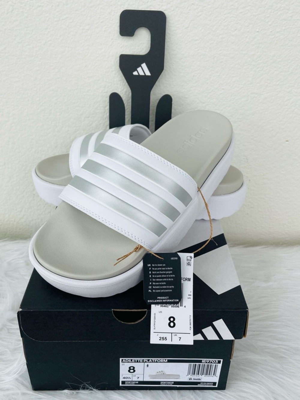NIB! adidas Adilette Platform Slides
Color: white, metallic + grey
Size 8